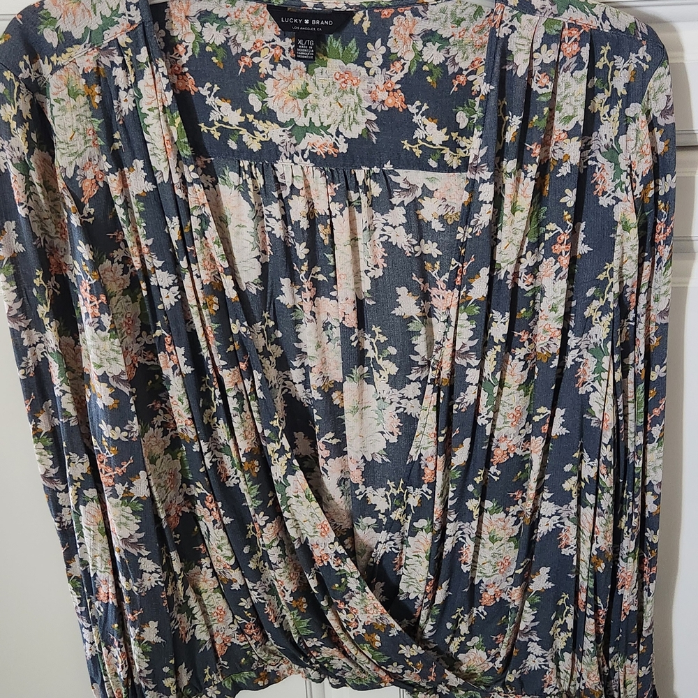 Lucky Brand Floral Women's Top - Blue and Cream